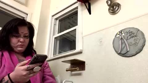 Snapshot of goddess182002 chatting on February 2026 04:17:01 AM goddess182002 online show from February 2026 04:17:01 AM