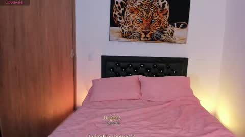 goddess_eli77 online show from October 2025 02:31:01 AM