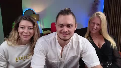   330 UTC2 girls   online show from December 2024 03:14:02 AM