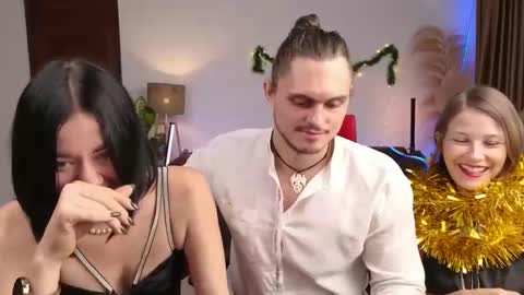   330 UTC2 girls   online show from December 2024 03:38:02 AM