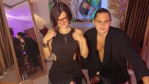   330 UTC2 girls   online show from May 2026 03:37:02 AM