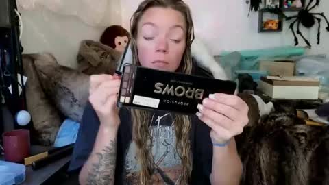 Patricia Mars           Goddess of Mars twitter thegoddessmindy online show from October 2025 02:07:01 PM