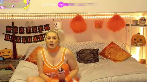 Snapshot of goddessalimony chatting on October 2025 09:09:02 PM Goddess Alimony online show from October 2025 09:09:02 PM