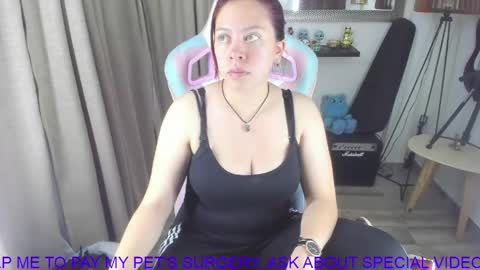 Snapshot of goddessjessica_roger chatting on May 2026 04:30:01 AM Goddess Jessica and slave Roger online show from May 2026 04:30:01 AM