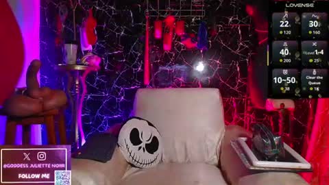 Snapshot of goddessjuliettenoiir chatting on June 2026 11:12:02 AM Goddes Juliette Noiir online show from June 2026 11:12:02 AM
