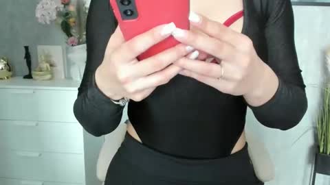 Snapshot of goddessmiaa chatting on March 2026 12:42:01 PM Mistress online show from March 2026 12:42:01 PM