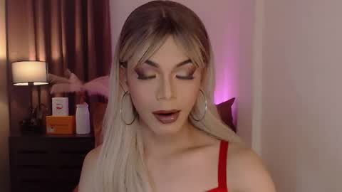 Michaella online show from December 2024 02:38:02 PM