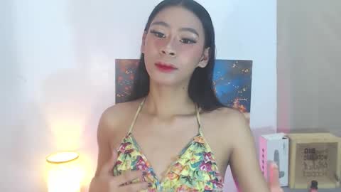 Kyla and Nian online show from October 2025 02:43:02 AM