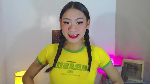 Kyla and Nian online show from November 2025 06:41:02 PM