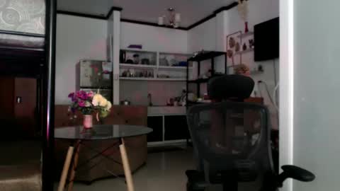 Eva online show from December 2024 02:36:01 AM