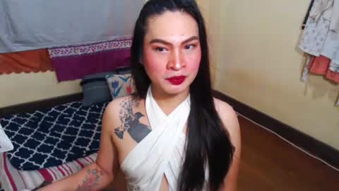 QUEEN JANE online show from January 2025 04:27:01 PM