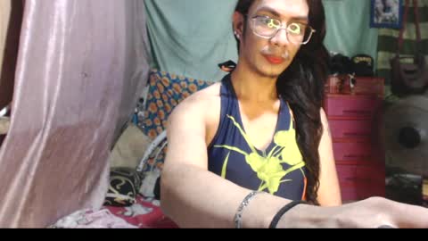 Snapshot of goddesssonyaxxx chatting on July 2026 06:15:01 AM KENNY DOLL online show from July 2026 06:15:01 AM