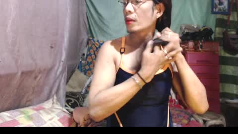 Snapshot of goddesssonyaxxx chatting on July 2026 06:08:01 AM KENNY DOLL online show from July 2026 06:08:01 AM