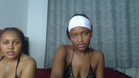 Snapshot of godess_lunah chatting on May 2026 06:25:01 PM godess_lunah online show from May 2026 06:25:01 PM