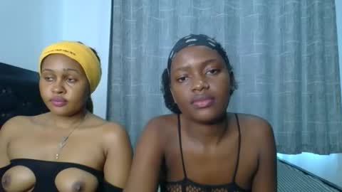 Snapshot of godess_lunah chatting on May 2026 06:21:01 AM godess_lunah online show from May 2026 06:21:01 AM