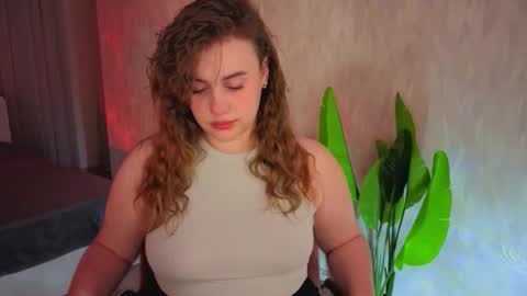 Snapshot of goga_li chatting on February 2026 09:25:02 PM Lilya online show from February 2026 09:25:02 PM