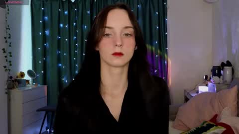 Jess  online show from March 2025 12:44:02 PM