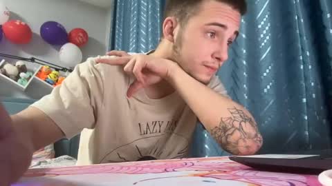 Golden boyyy21 online show from February 2025 04:36:02 PM