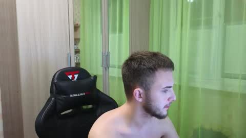 Golden boyyy21 online show from November 2025 07:15:01 PM