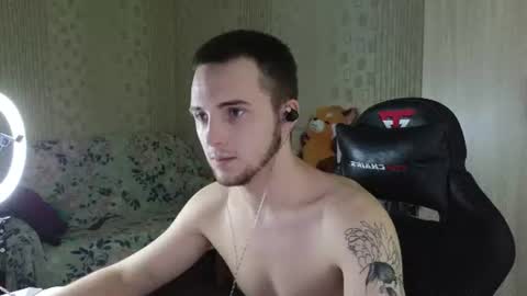 Snapshot of golden_boyyy21 chatting on June 2026 03:54:02 PM Golden boyyy21 online show from June 2026 03:54:02 PM
