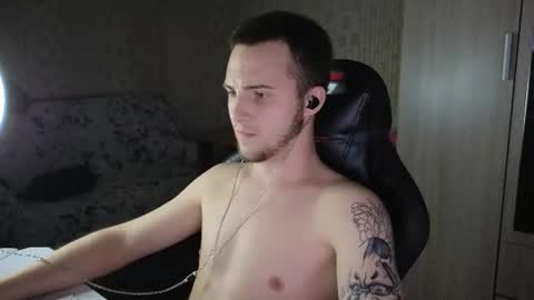 Snapshot of golden_boyyy21 chatting on June 2026 08:41:01 PM Golden boyyy21 online show from June 2026 08:41:01 PM