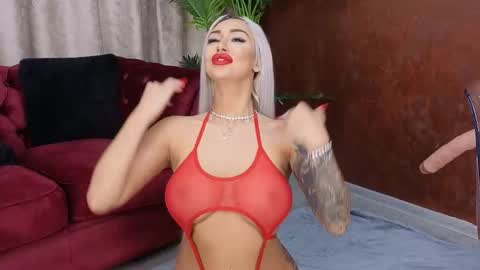 GoldenAmberX online show from February 2025 05:37:01 AM