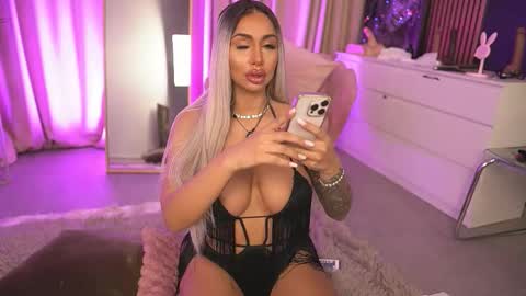 GoldenAmberX online show from March 2026 06:37:01 AM