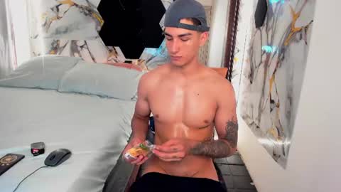 Snapshot of goldendesirexx_ chatting on July 2026 06:45:02 PM Golden online show from July 2026 06:45:02 PM