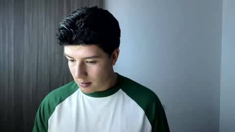 goldenknight33 online show from October 2025 03:43:01 PM