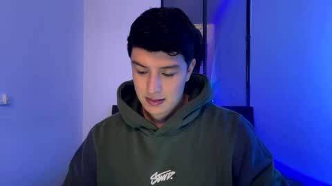 goldenknight33 online show from November 2025 02:16:01 PM