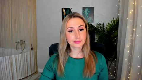 Olivia online show from March 2025 03:40:01 AM