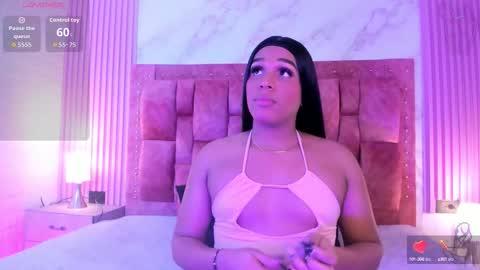 Snapshot of goldilockss15 chatting on September 2025 02:59:01 AM goldilockss15 online show from September 2025 02:59:01 AM