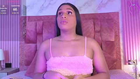 Snapshot of goldilockss15 chatting on October 2025 03:26:02 AM goldilockss15 online show from October 2025 03:26:02 AM