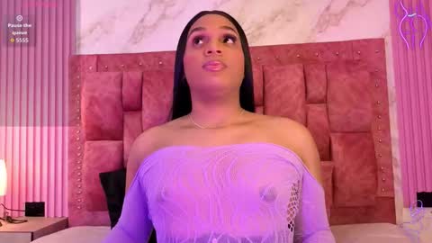 Snapshot of goldilockss15 chatting on October 2025 03:49:01 AM goldilockss15 online show from October 2025 03:49:01 AM