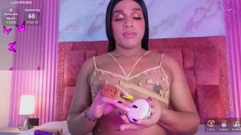 Snapshot of goldilockss15 chatting on November 2025 02:56:02 AM goldilockss15 online show from November 2025 02:56:02 AM