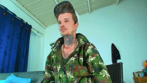 Snapshot of goldy_loyal99 chatting on September 2025 05:20:01 AM Goldy Loyal93 online show from September 2025 05:20:01 AM