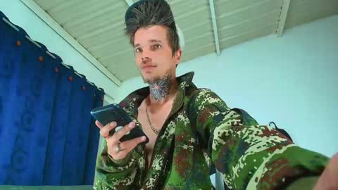 Snapshot of goldy_loyal99 chatting on October 2025 04:02:01 AM Goldy Loyal93 online show from October 2025 04:02:01 AM