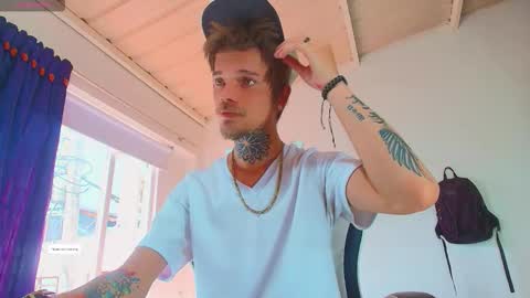 Snapshot of goldy_loyal99 chatting on December 2025 03:06:01 PM Goldy Loyal93 online show from December 2025 03:06:01 PM