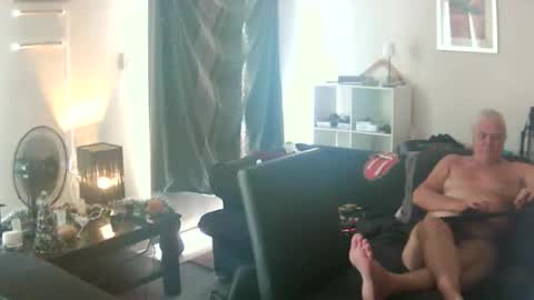 goldyguy011 online show from February 2026 01:11:01 AM