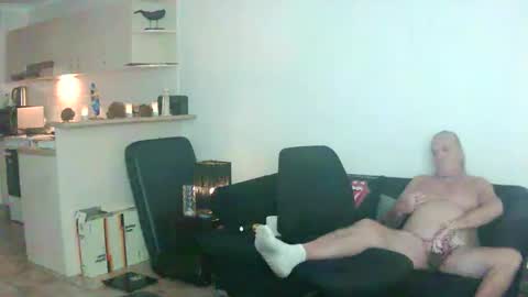 Snapshot of goldyguy011 chatting on June 2026 11:38:02 AM goldyguy011 online show from June 2026 11:38:02 AM