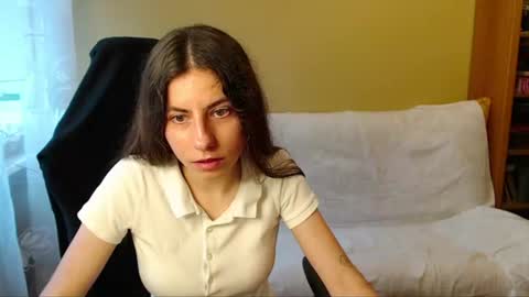 Elizabeth Effie online show from June 2026 02:48:02 PM