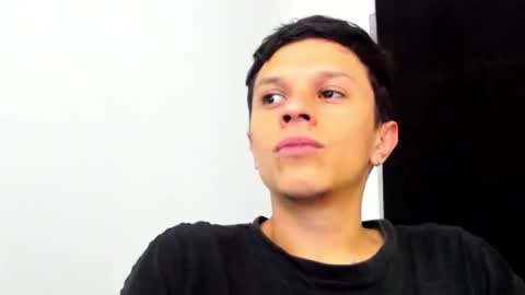 Snapshot of goodboy69i chatting on February 2025 11:04:02 PM goodboy69i online show from February 2025 11:04:02 PM