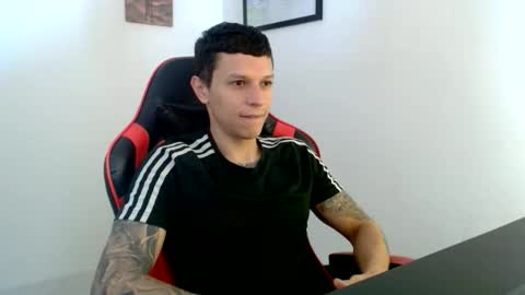 Snapshot of goodboy69i chatting on November 2025 12:14:02 PM goodboy69i online show from November 2025 12:14:02 PM