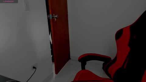 Snapshot of goodboy69i chatting on November 2025 05:13:02 PM goodboy69i online show from November 2025 05:13:02 PM