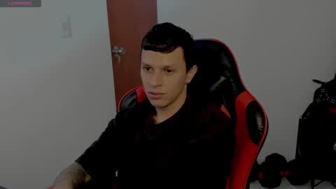 Snapshot of goodboy69i chatting on November 2025 01:00:02 PM goodboy69i online show from November 2025 01:00:02 PM