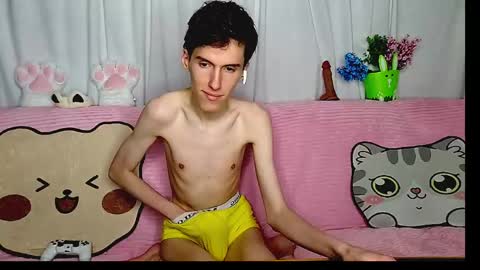 Snapshot of goodboyluca chatting on May 2026 04:04:02 PM Luca online show from May 2026 04:04:02 PM