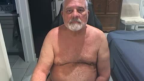 Michael online show from April 2026 01:23:01 PM