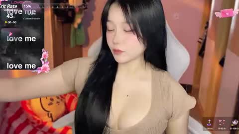 gorgeous girl33 online show from December 2024 02:07:01 PM