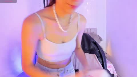 Snapshot of gorgeous_t chatting on June 2026 06:52:01 PM i am Jessi I love animals and drawing I hope to get along with everyone. XOXO online show from June 2026 06:52:01 PM