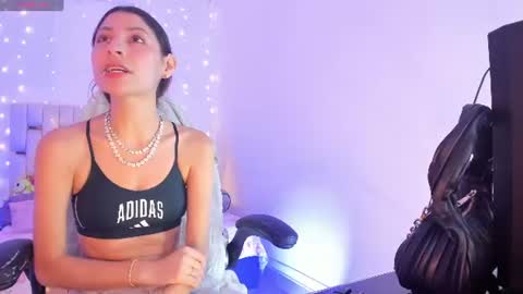 Snapshot of gorgeous_t chatting on June 2026 07:23:02 PM i am Jessi I love animals and drawing I hope to get along with everyone. XOXO online show from June 2026 07:23:02 PM